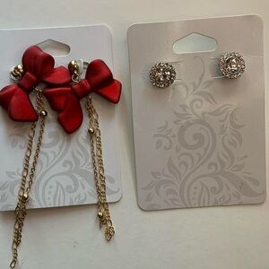 Elegant Red Bow and Gold Chain Earrings Set